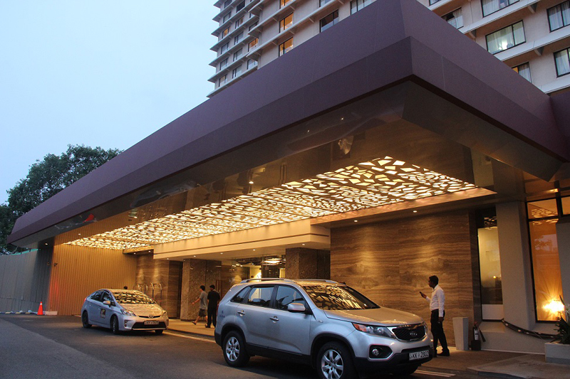 Sri-Lanka-Hilton-Perforated-Canopy (1)